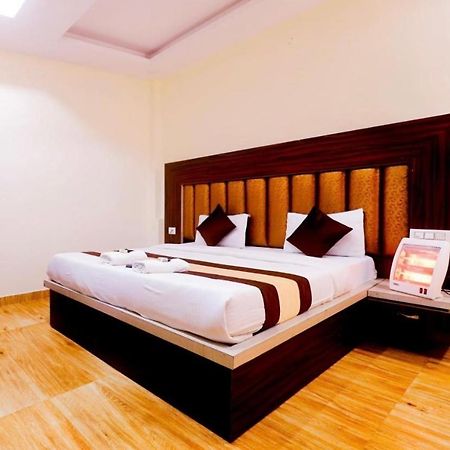 Vedantam Hotel Haridwār Екстериор снимка